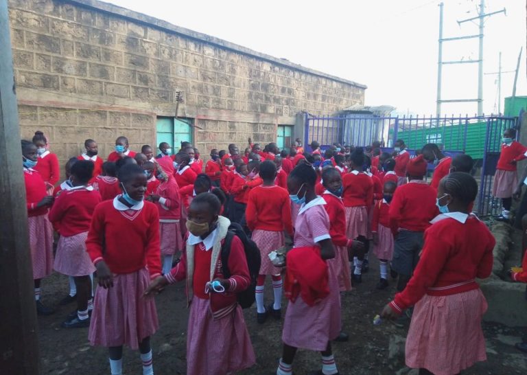 nuovo sistema scolastico in Kenya