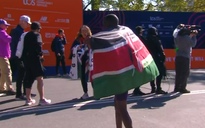 Kipchoge ha vinto tra i maschi